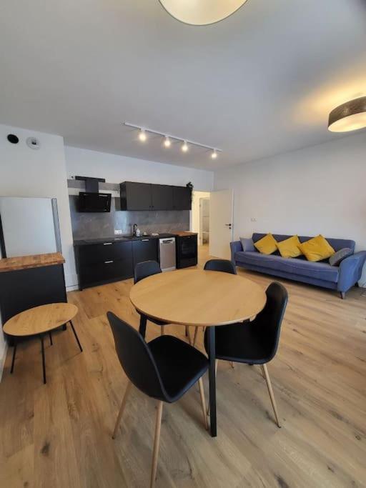 Апартаменти Duzy Apartament W Centrum - 3 Pokoje - Garaz Вроцлав Екстер'єр фото